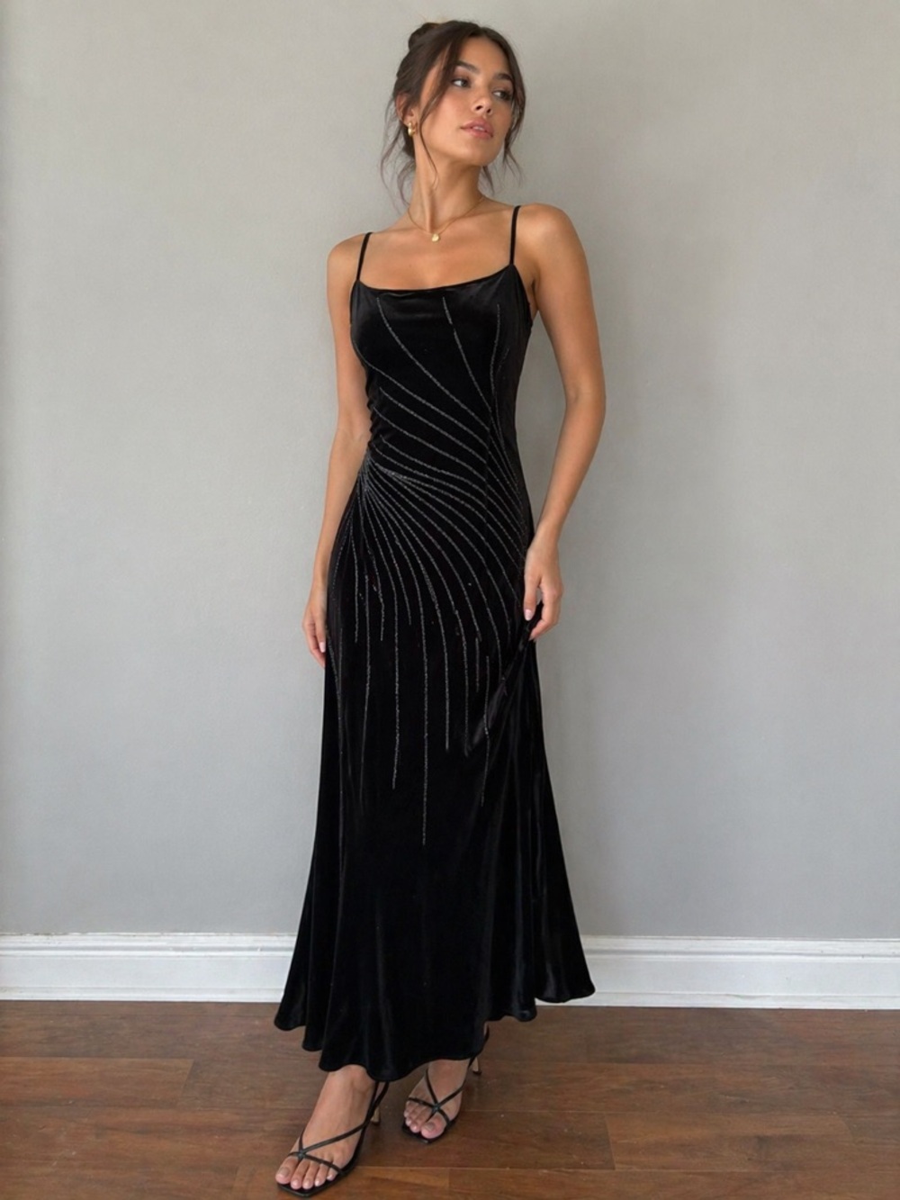 Vintage 90s Black Velvet Beaded Gown Prom dress feminine Size 11/12 fits 10